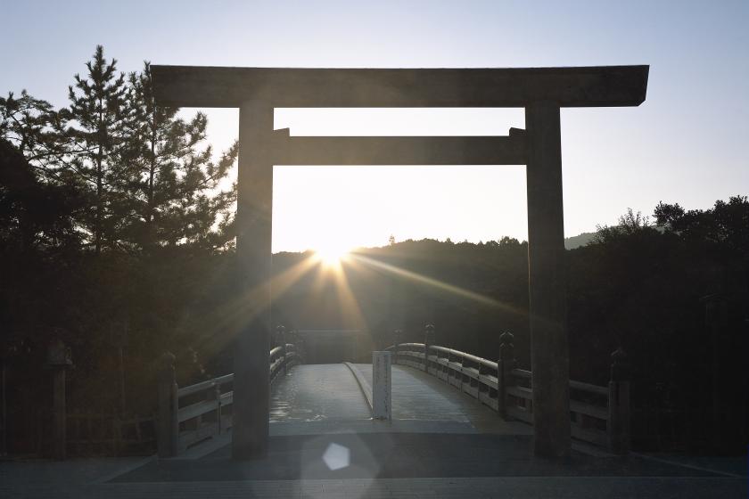 [Early summer special plan] Head to Ise-Shima with its fresh greenery! We recommend visiting Ise Jingu Shrine early in the morning! Plan with dinner included (breakfast not included)