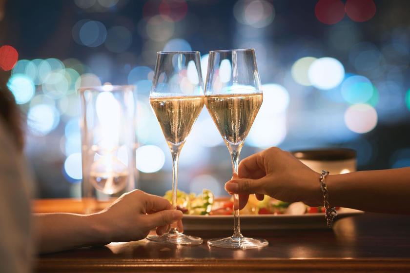 【12月限定｜アニバーサリーステイ】プロポーズ・誕生日・記念日に最適/ケーキ・花束付き (朝食付き)