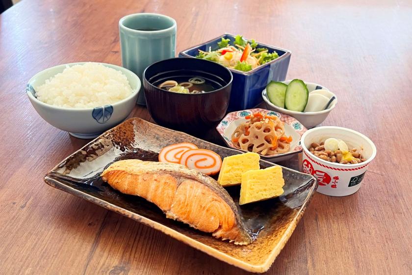 【2食付】お食事処で食べる！「海老天丼&ミニそばセット」と朝食付きプラン