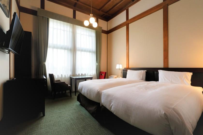 Main Building Standard Twin Room Townside [Non-smoking, 21.8 square meters]