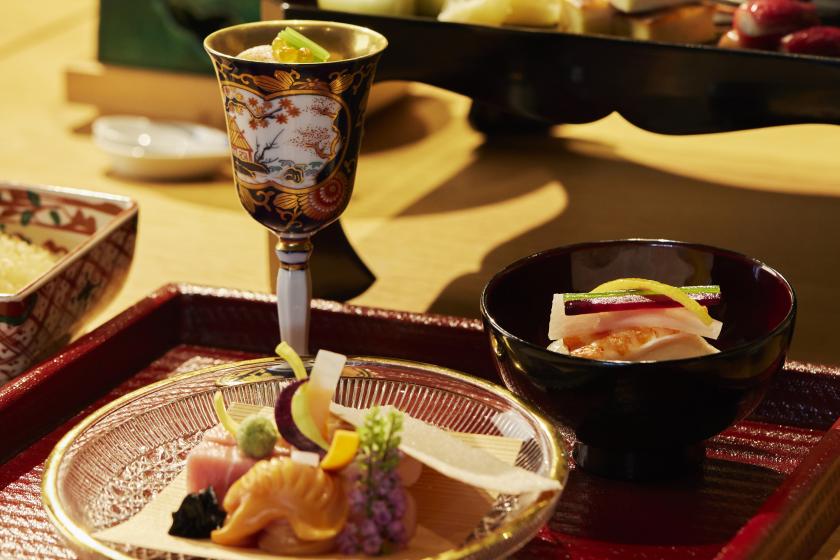[Limited Time Sale] {Until June 30th} 30,000 yen per person for two meals! Dinner is a Japanese-style banquet that gives you a taste of traditional Japanese beauty / Two meals included