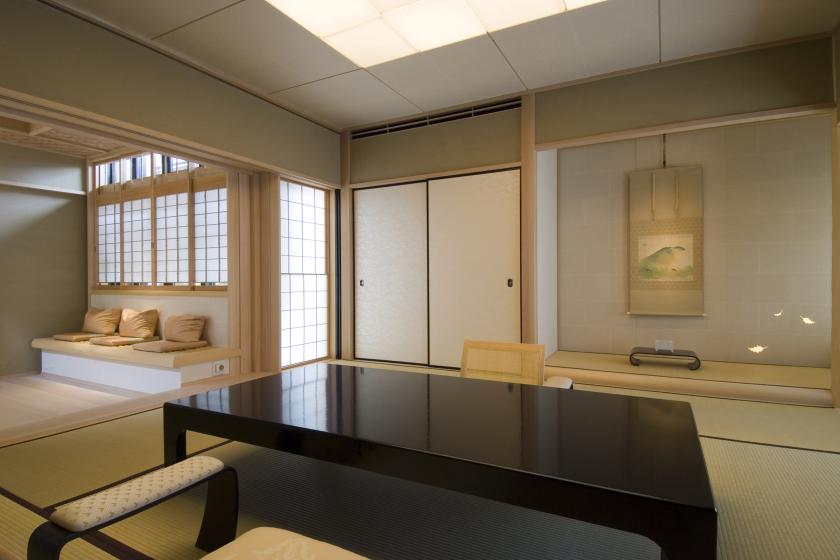 【新館62号室】～平成のお部屋～　新しさの中に伝統が息づくお部屋（本間8帖＋板の間）