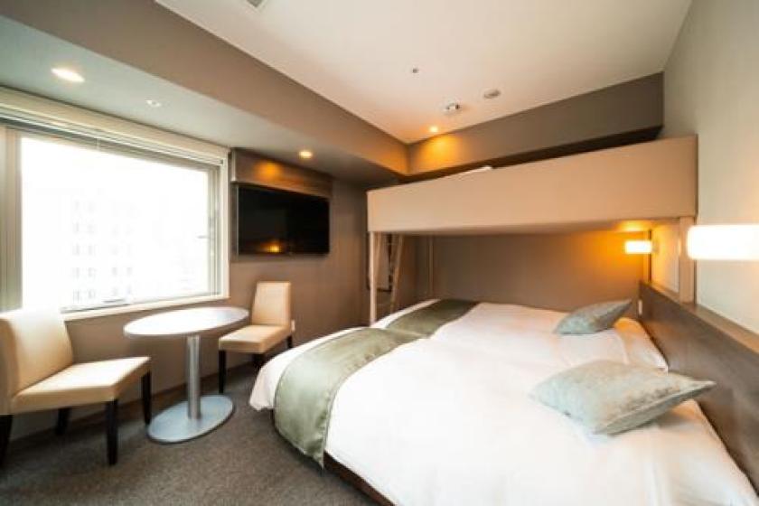 【Room only】【No Smoking】Room with 1 Double Bed and 1 Single bed with Loft Bed