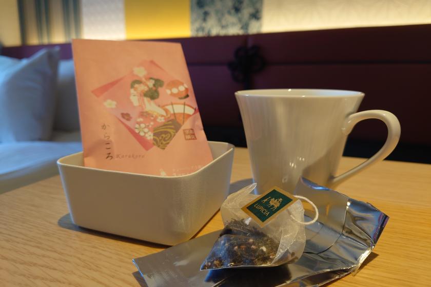 [Take a breather, it's time for tea. ] Plan to enjoy Lupicia's flavored tea <stay without meals>