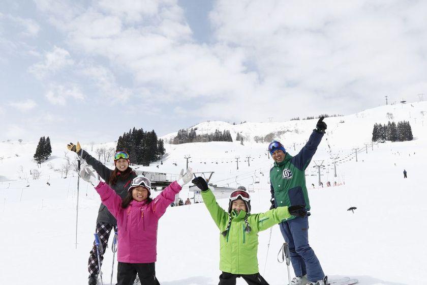 【3世代でのご利用にも最適！】リフト券を館内利用券に交換もできるチョイスプラン♪