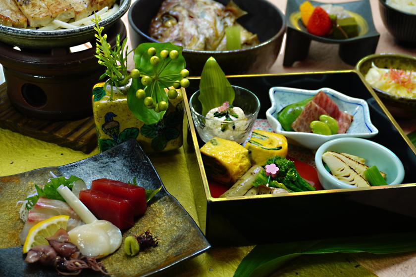 [Enjoy a luxurious trip with carefully selected ingredients] Enjoy a spectacular view from an altitude of 417m and local kaiseki ♪ Upgraded kaiseki!