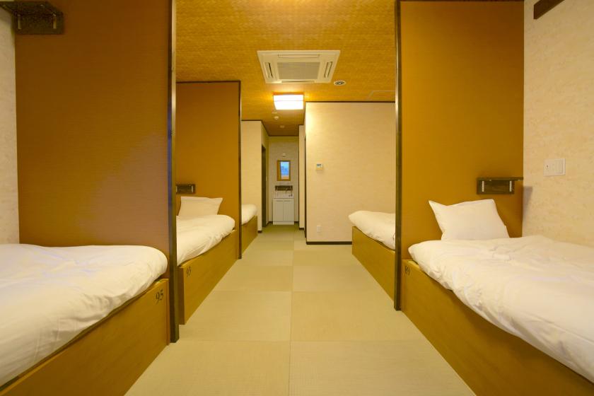Standard 5-person room [private shower/private toilet]