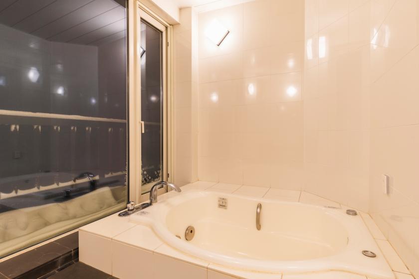[Royal Suite] Jacuzzi panoramic hot spring/fireplace kitchen/98 square meters/non-smoking