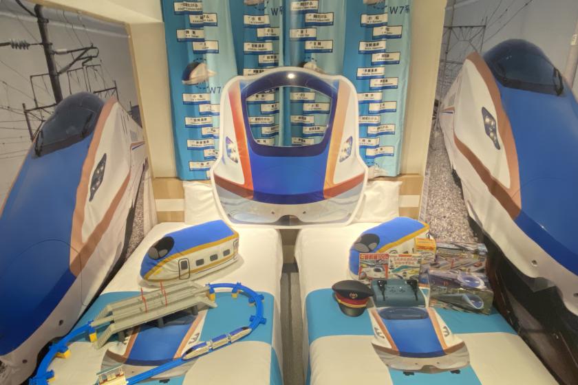 [Celebrating the extension of the Hokuriku Shinkansen] Stay in a Shinkansen collaboration room at a hotel right in front of JR Komatsu Station! <Breakfast included>