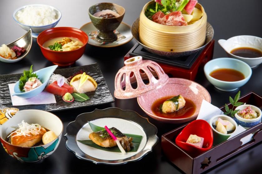 [Light Kaiseki Course and Breakfast Plan]◆Let’s Enjoy the Hot Spring Casually◆Japanese Set Breakfast at the Restaurant