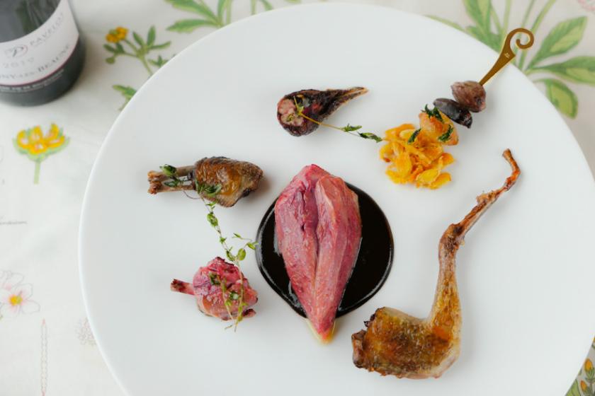 [Spring only] Plan to enjoy French cuisine "spring gastronomy" <Dinner and breakfast included> ~Full course to enjoy caviar, foie gras, lobster from Brittany, and baby pigeon from Lakan~