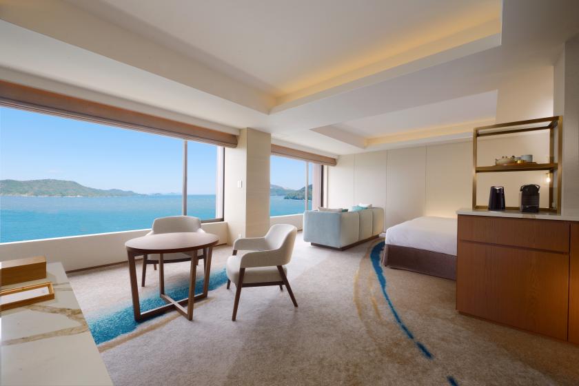 Ocean View Suite Club [Club lounge access included]