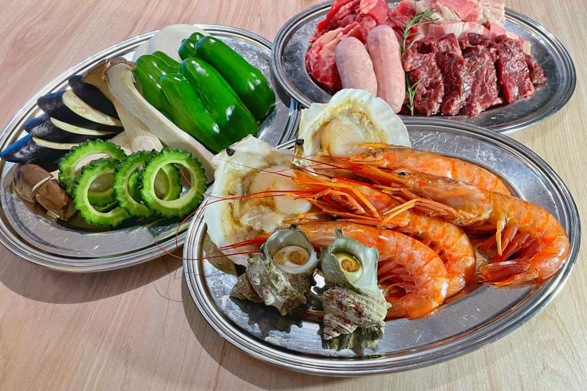 [Summer Okinawa Campaign] Enjoy both meat and seafood! MOANA BBQ course plan [Dinner and breakfast included]