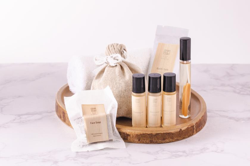 <Skin care set & late check-out at 12:00> Relax with the scent of cypress - Stay plan with Kyoto-born skin care set <Breakfast buffet included>