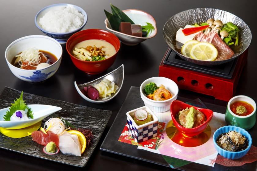 [Light Kaiseki Course and Breakfast Plan]◆Let’s Enjoy the Hot Spring Casually◆Japanese Set Breakfast at the Restaurant