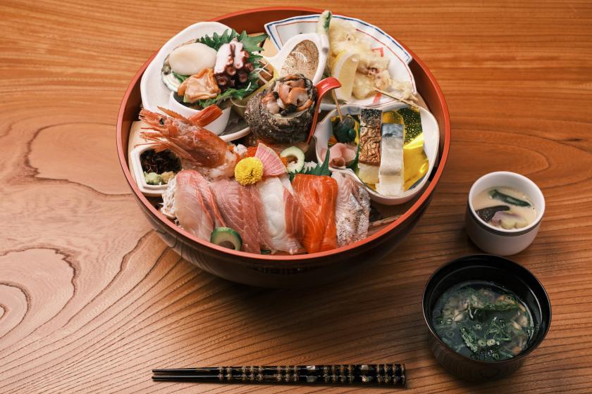 宿でいただく1泊2食付きプラン（朝・夕食付き）