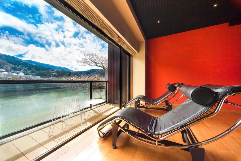 本館ラグジュアリースイート　301号室「胡蝶」