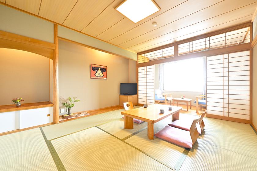 Japanese-style room (with washing machine with toilet / non-smoking)