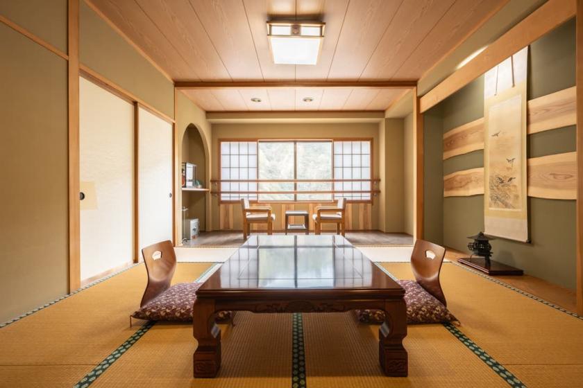 Japanese style room for 5 people