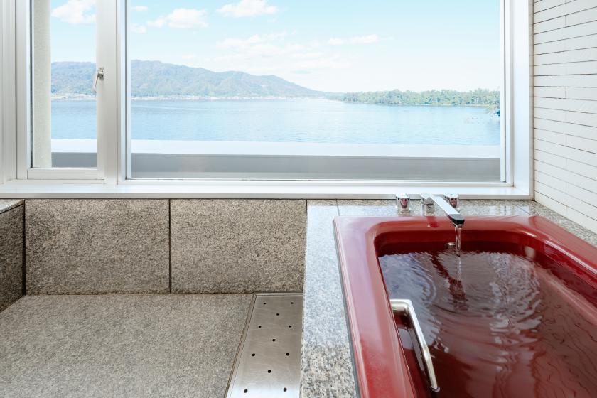 [Non-smoking] Japanese-style room with observation bath (10 tatami mats) (Ocean view)