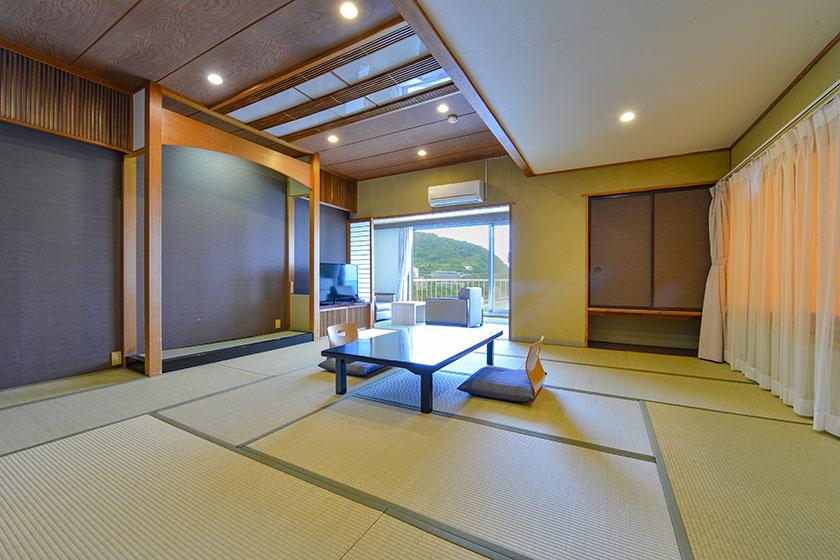 【禁煙】スーペリア和室12畳高層階内風呂あり(本館 海側)