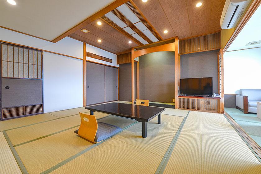 【禁煙】スーペリア和室12畳高層階内風呂あり(本館 海側)