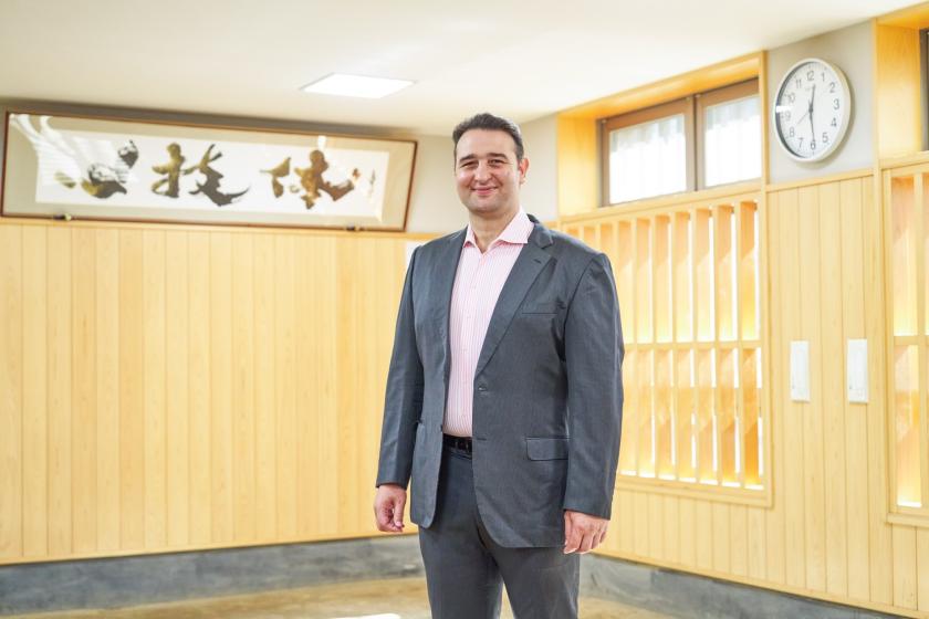 【お日にち限定】鳴戸部屋で朝稽古を見学！スペシャル相撲プラン＜鳴戸部屋にて「ちゃんこ鍋」朝食＞