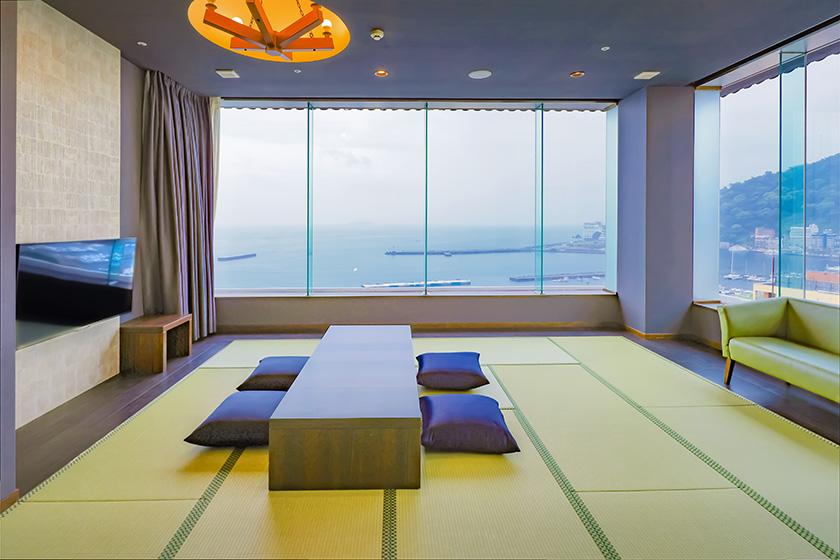 【禁煙】スーペリア最上階和室12.5畳内風呂なし（海側）