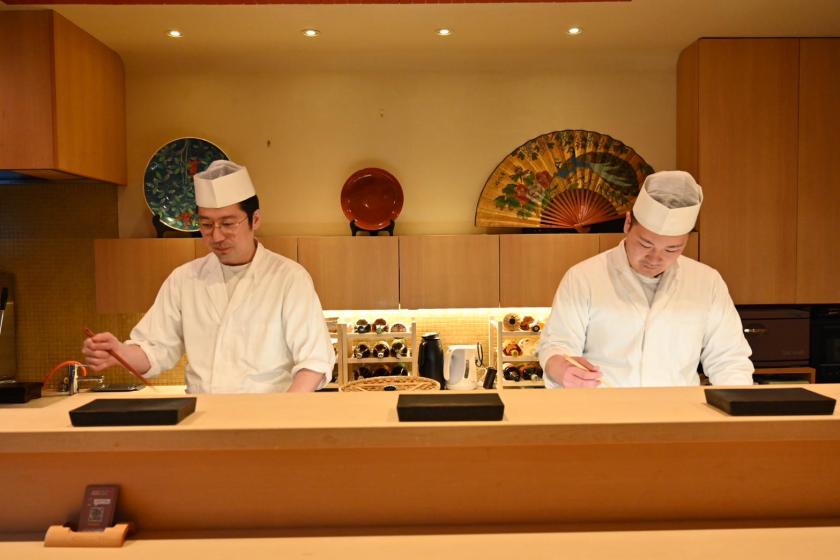 [Whole building charter] "Business trip plan (Kondo itamae)" to call a sushi chef for dinner ** Request reservation **