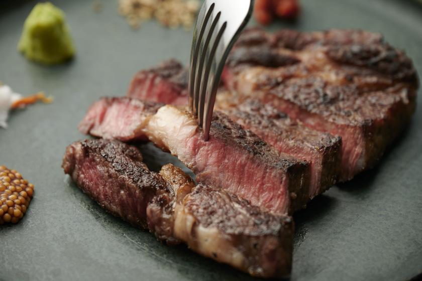 【今だけ！キッズプレート無料】＜8月限定・夕朝食付＞◆食べ放題で味わう和牛尽くしのディナー！