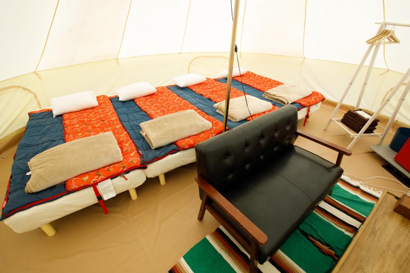 ベルテント / 快適にキャンプ気分を味わえる空間（ダブルベッド×2）