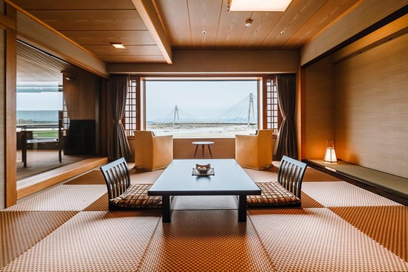 ＜Toyotei＞ Japanese-style room with open-air hot spring bath (river side guaranteed)