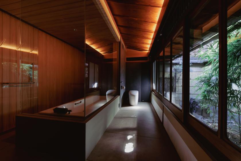 名勝庭園を望む平安神宮で迎える朝＜朝食付＞