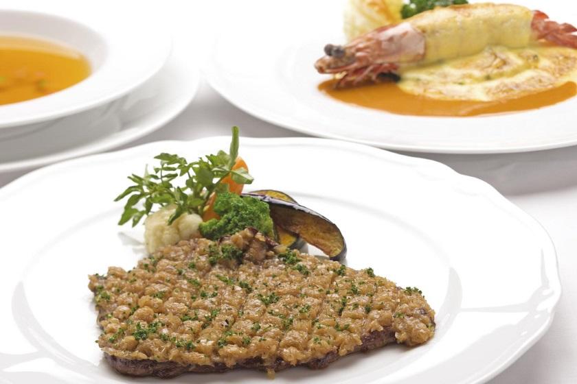 ［開業135周年記念］お部屋で楽しむ伝統のフルコースステイ [夕朝食付]