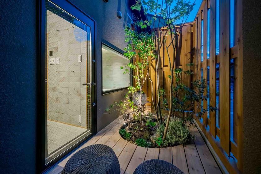 【5% OFF + Special Kanazawa Gold Leaf Gift】Experience the Best of Kanazawa! (5PM Check-in / No Sauna Included)