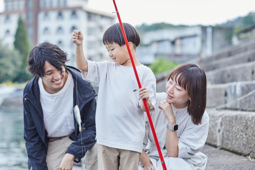 目の前の海で手ぶらで釣り体験～釣った魚はシェフが調理～(2食付)