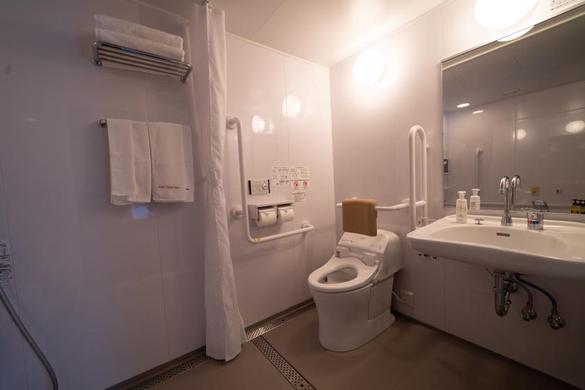 ユニバーサルツイン