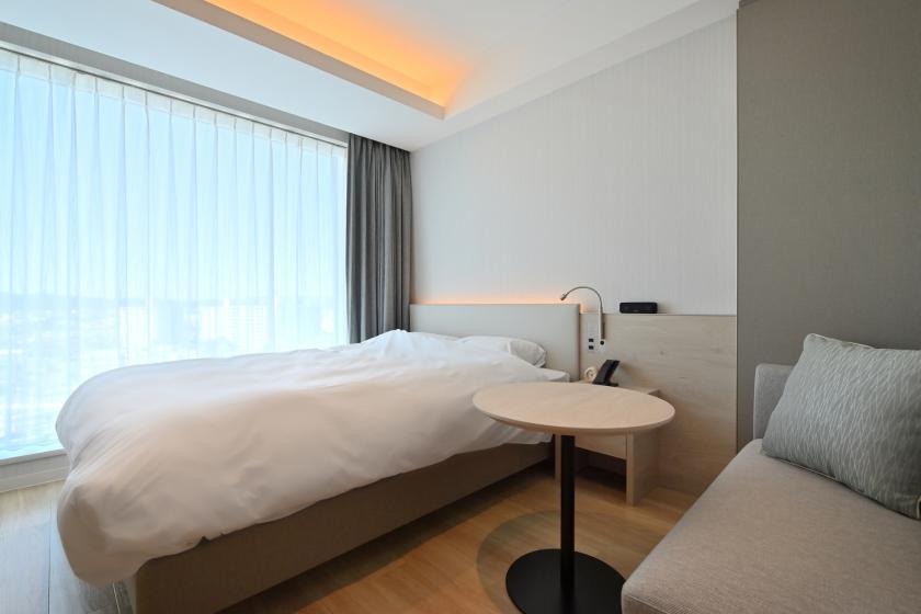 [Tourist room] Double bed/Unit shower/20 square meters/Non-smoking