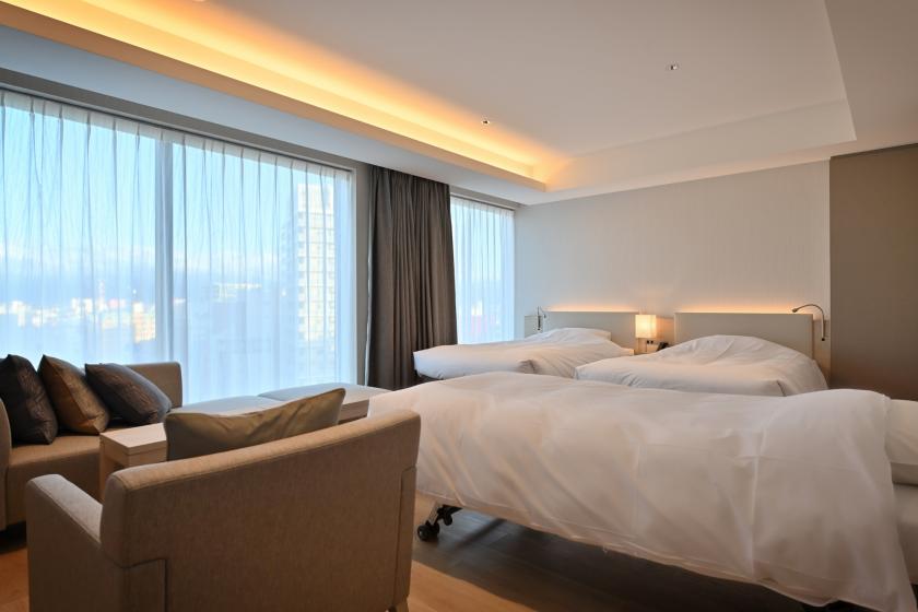 [Tourist Room] Twin bed + extra bed / 3 people / Unit bath included / 38 square meters / Non-smoking