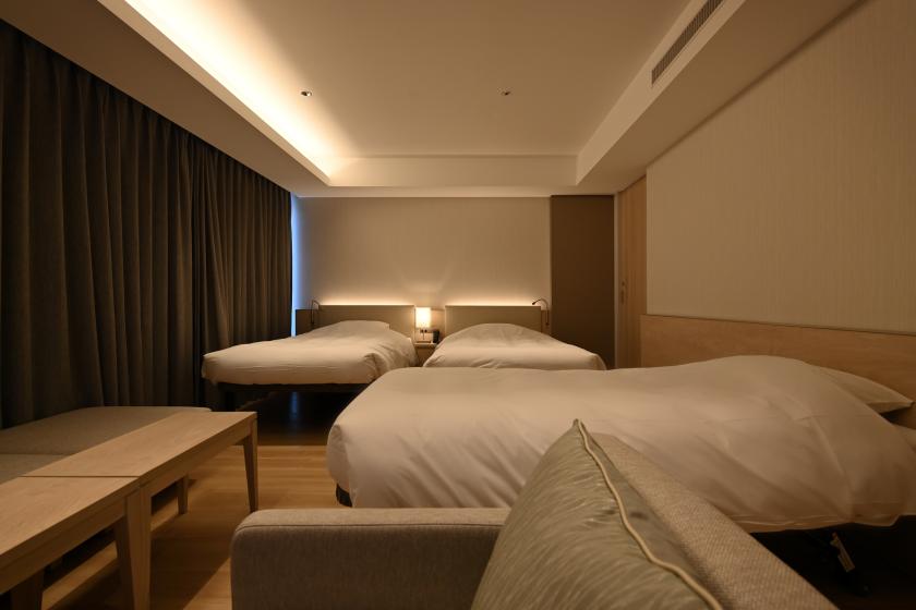 [Tourist Room] Twin bed + extra bed / 3 people / Unit bath included / 38 square meters / Non-smoking