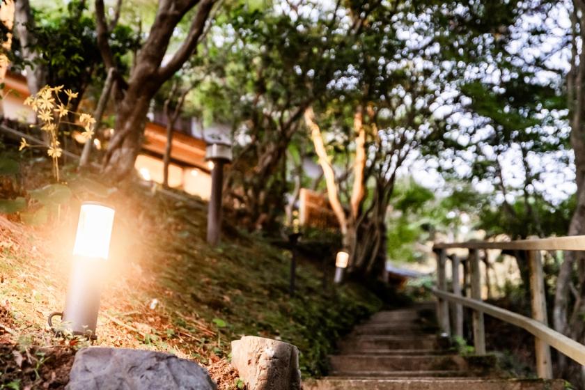 【当日限定】＜素泊まり＞ふらっと滞在　天降川沿いに佇む静かな温泉旅館