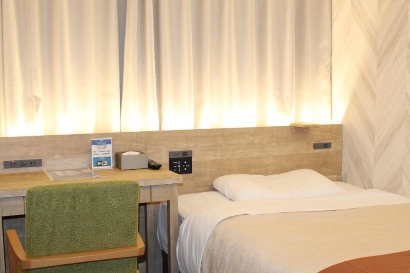 [All rooms non-smoking] Single <ReFa Monitor Room>