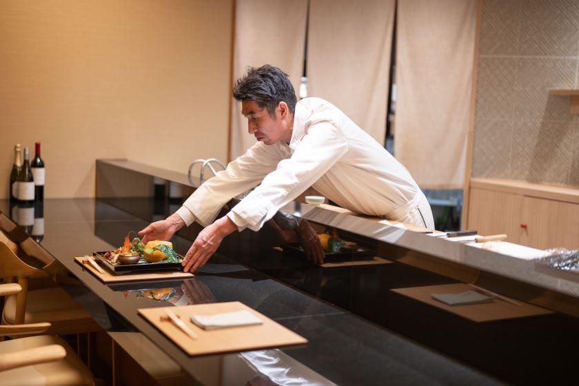 豊洲亭／割烹・山の湖～カウンターから繰り出す贅を尽くす逸品～ドリンクはペアリングスタイルで～