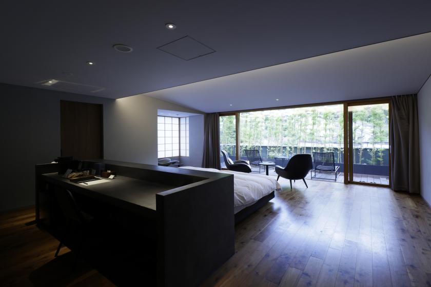 Koyanagi One-room terrace suite with open-air bath [semi-barrier-free]