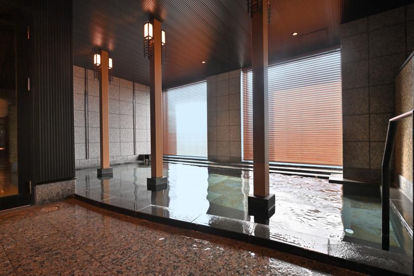 Railway View Aomori trip to Hakkoda Maru and Nebuta Museum - Includes use of Japanese hot springs, lounge and gym ->