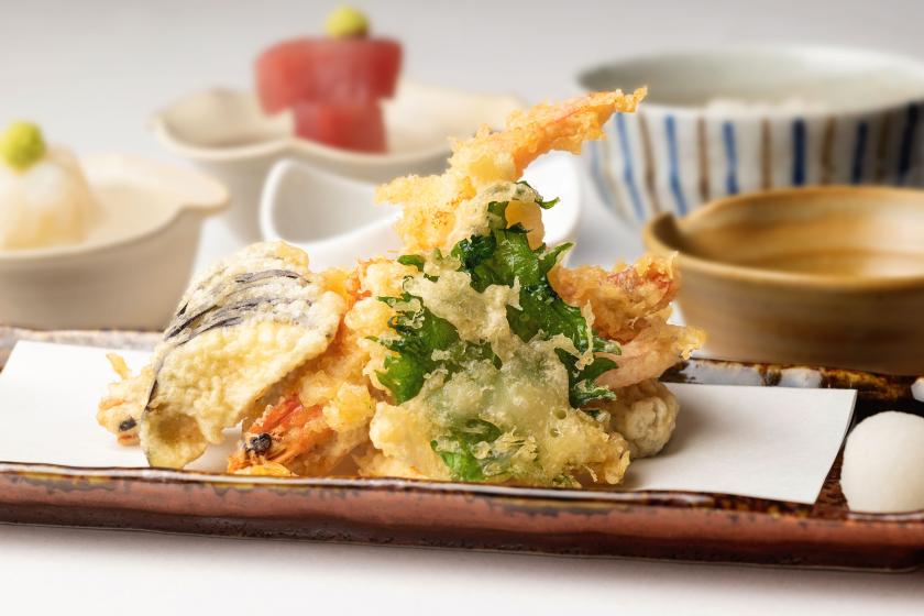 【2食付き】波音とともに味わうビーチフロントレストランで楽しむ日替わりディナーと和洋ブッフェ朝食