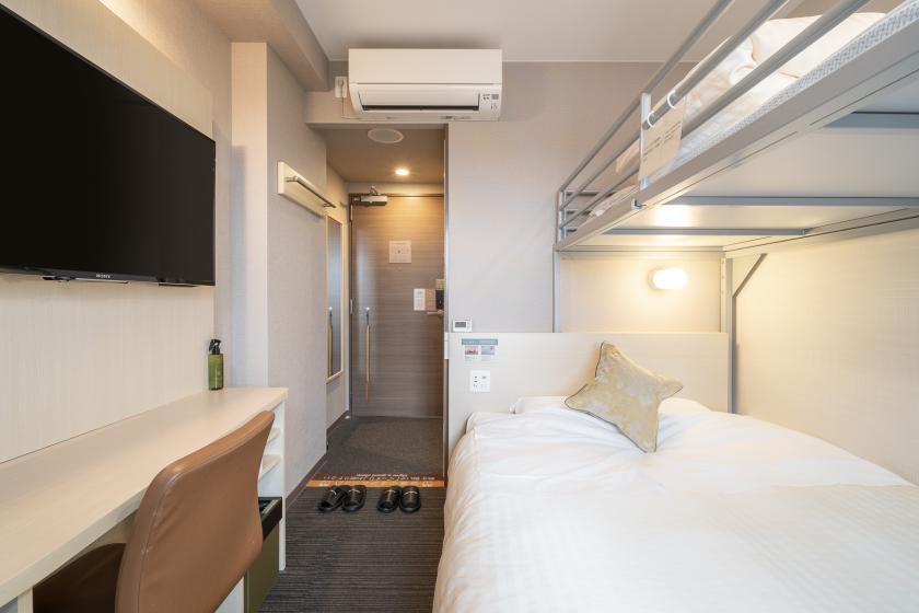 【Breakfast included】【No Smoking】Room with 1 Double Bed with Loft Bed