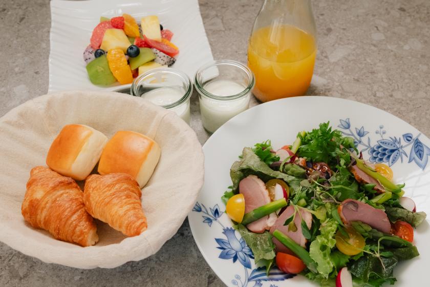 朝食付き（Breakfast Included）