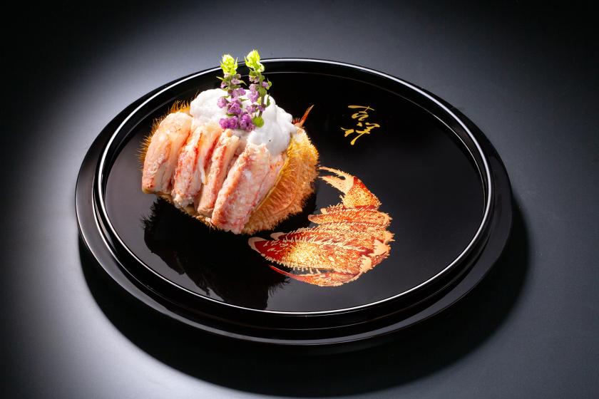 【橋立漁港直送の活毛蟹】800g特大サイズが1室1杯付き　絶品浜ゆで甲羅盛りと地酒ペアリングを堪能