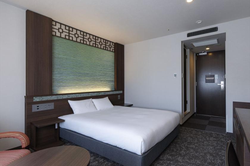 スーペリアダブル1名　21平米　ベッド幅160ｃｍ